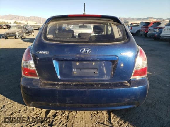 ✅ 2007 Hyundai Accent GS • VIN: KMHCM36C57U014883 • Лот: 83472934. Опубликован ранее на Copart с пробегом 91 623 миль. Бесплатный доступ к архиву аукционных продаж из США и подробный отчёт об истории автомобиля на DreamBid. Изображение 6.