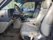 ✅ 2001 Chevrolet Suburban LT • VIN: 3GNFK16T91G212489 • Лот: 47667195. Опубликован ранее на Copart с пробегом 292 447 миль. Бесплатный доступ к архиву аукционных продаж из США и подробный отчёт об истории автомобиля на DreamBid. Изображение 7.