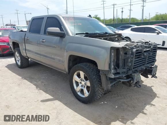 ✅ 2017 Chevrolet Silverado 1500 LT • VIN: 3GCUKREH8HG370540 • Лот: 42763496. Опубликован ранее на IAAI с пробегом 181 382 миль. Бесплатный доступ к архиву аукционных продаж из США и подробный отчёт об истории автомобиля на DreamBid. Изображение 1.