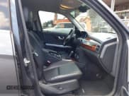 ✅ 2012 Mercedes-Benz GLK 350 • VIN: WDCGG5GBXCF868615 • Lot: 42620925. Listed on IAAI with 85,700 mi. Free auction sales archive from the USA and detailed vehicle history report at DreamBid. Image 5.