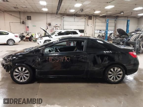✅ 2010 Honda Civic EX-L • VIN: 2HGFG1B94AH527884 • Lot: 41557190. Listed on IAAI with 320,050 mi. Free auction sales archive from the USA and detailed vehicle history report at DreamBid. Image 15.