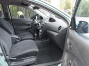 ✅ 2011 Toyota Yaris • VIN: JTDBT9K31B1398621 • Lot: 42284901. Wystawiony na IAAI z przebiegiem 164 563 mil. Bezpłatny archiwum sprzedaży aukcyjnych z USA i szczegółowy raport historii pojazdu na DreamBid. Zdjęcie 5.