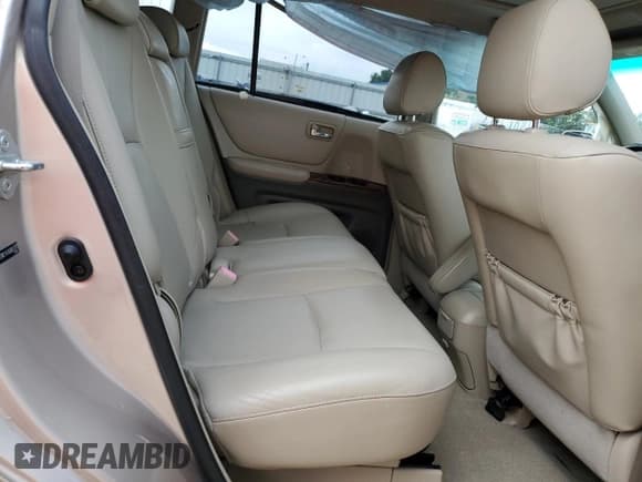 ✅ 2006 Toyota Highlander • VIN: JTEDW21A760001377 • Lot: 70141285. Listed on Copart with 264,383 mi. Free auction sales archive from the USA and detailed vehicle history report at DreamBid. Image 11.