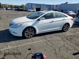 2013 Hyundai Sonata Limited с VIN 5NPEC4AB9DH671373, выставлен на аукционе Copart как лот 85121625 с пробегом 130 523 миль миль и Чистый • Clean title. История ставок и продаж доступна на DreamBid. Изображение 1.