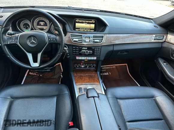 ✅ 2014 Mercedes-Benz E 350 Sport • VIN: WDDHF8JB8EA862826 • Lot: 93670605. Wystawiony na Copart z przebiegiem 184 275 mil. Bezpłatny archiwum sprzedaży aukcyjnych z USA i szczegółowy raport historii pojazdu na DreamBid. Zdjęcie 9.