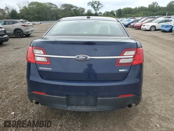 ✅ 2016 Ford Police Interceptor • VIN: 1FAHP2MK3GG109999 • Lot: 81476545. Listed on Copart with 126,720 mi. Free auction sales archive from the USA and detailed vehicle history report at DreamBid. Image 6.