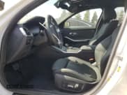 ✅ 2019 BMW 3 Series 330i • VIN: WBA5R1C52KAK10859 • Лот: 84636595. Опубликован ранее на Copart с пробегом 49 390 миль. Бесплатный доступ к архиву аукционных продаж из США и подробный отчёт об истории автомобиля на DreamBid. Изображение 7.