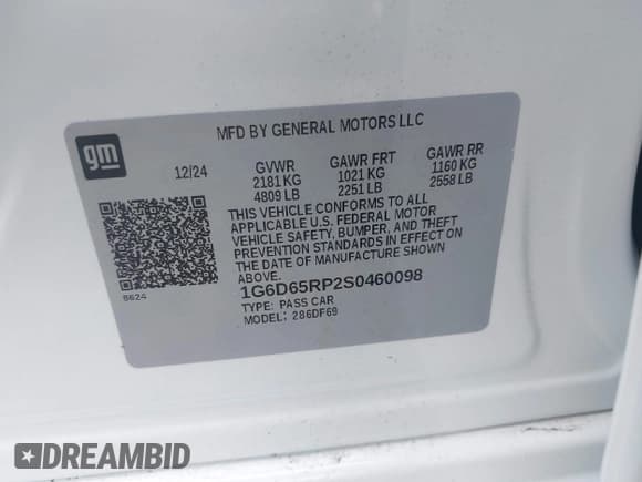 ✅ 2025 Cadillac CT4-V Blackwing • VIN: 1G6D65RP2S0460098 • Lot: 42704680. Listed on IAAI with 2,038 mi. Free auction sales archive from the USA and detailed vehicle history report at DreamBid. Image 9.