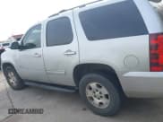 ✅ 2011 Chevrolet Tahoe LS • VIN: 1GNSCAE02BR239781 • Lot: 43739566. Wystawiony na IAAI z przebiegiem Nie podano. Bezpłatny archiwum sprzedaży aukcyjnych z USA i szczegółowy raport historii pojazdu na DreamBid. Zdjęcie 14.