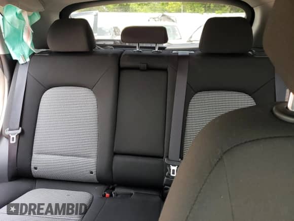 2018 Hyundai Kona SEL с VIN KM8K22AA5JU181768, выставлен на аукционе Copart как лот 53458653 с пробегом 21 526 миль миль и . История ставок и продаж доступна на DreamBid. Изображение 10.