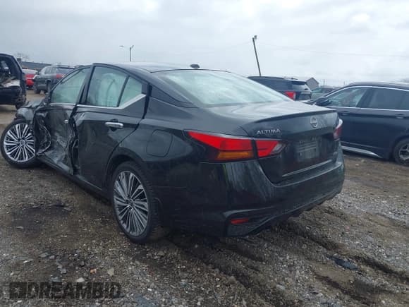 ✅ 2024 Nissan Altima SL • VIN: 1N4BL4EW8RN402715 • Лот: 42041740. Опубликован ранее на IAAI с пробегом 48 161 миль. Бесплатный доступ к архиву аукционных продаж из США и подробный отчёт об истории автомобиля на DreamBid. Изображение 3.