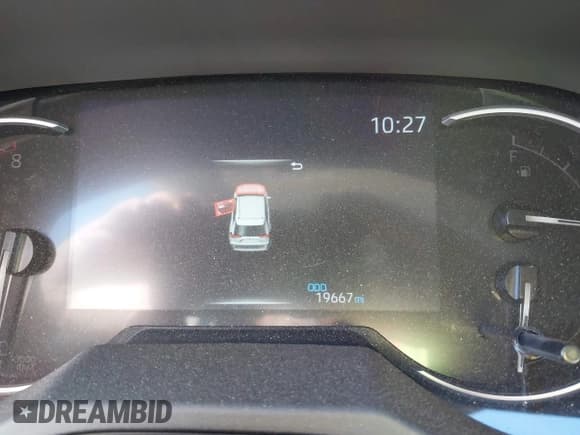 ✅ 2024 Toyota RAV4 XLE Premium • VIN: 2T3C1RFV5RC294653 • Лот: 43454761. Опубликован ранее на IAAI с пробегом 19 667 миль. Бесплатный доступ к архиву аукционных продаж из США и подробный отчёт об истории автомобиля на DreamBid. Изображение 7.