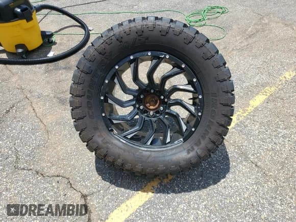 ✅ 2019 Ford F-150 XL • VIN: 1FTEX1EP9KKC74205 • Лот: 64999165. Опубликован ранее на Copart с пробегом 100 649 миль. Бесплатный доступ к архиву аукционных продаж из США и подробный отчёт об истории автомобиля на DreamBid. Изображение 12.