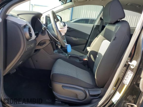 ✅ 2019 Hyundai Kona SEL • VIN: KM8K22AA9KU293040 • Лот: 62638274. Опубликован ранее на Copart с пробегом 46 664 миль. Бесплатный доступ к архиву аукционных продаж из США и подробный отчёт об истории автомобиля на DreamBid. Изображение 7.