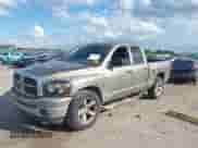 2008 Dodge 1500 SLT с VIN 1D7HA18N28J151990, выставлен на аукционе IAAI как лот 43390212 с пробегом 276 007 миль миль и . История ставок и продаж доступна на DreamBid. Изображение 2.