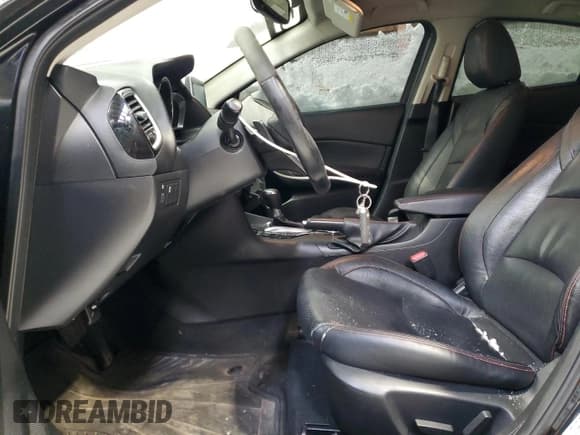 ✅ 2014 Mazda 3 S Grand Touring • VIN: JM1BM1M34E1167728 • Lot: 91284305. Wystawiony na Copart z przebiegiem 257 198 mil. Bezpłatny archiwum sprzedaży aukcyjnych z USA i szczegółowy raport historii pojazdu na DreamBid. Zdjęcie 7.