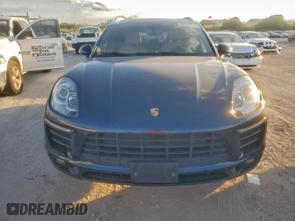 ✅ 2017 Porsche Macan S • VIN: WP1AB2A57HLB15224 • Lot: 92437215. Listed on Copart with 151,448 mi. Free auction sales archive from the USA and detailed vehicle history report at DreamBid. Image 5.