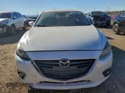 ✅ 2015 Mazda 3 i Grand Touring • VIN: JM1BM1W75F1225427 • Lot: 94688925. Wystawiony na Copart z przebiegiem 134 686 mil. Bezpłatny archiwum sprzedaży aukcyjnych z USA i szczegółowy raport historii pojazdu na DreamBid. Zdjęcie 5.