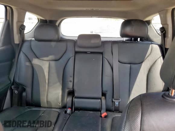 2019 Hyundai Santa Fe Limited z VIN 5NMS5CAA2KH070444, wystawiony jako Copart lot #84543025 z przebiegiem 147 547 mil mil oraz Czysty tytuł • Clean title. Historia ofert i sprzedaży dostępna na DreamBid. Obrazek 10.