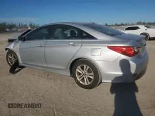 2014 Hyundai Sonata GLS z VIN 5NPEB4AC2EH833227, wystawiony jako Copart lot #89473165 z przebiegiem 58 827 mil mil oraz Szkoda całkowita • Salvage title. Historia ofert i sprzedaży dostępna na DreamBid. Obrazek 2.