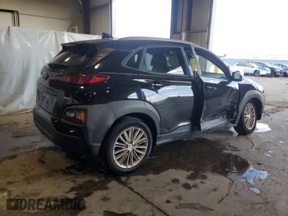 ✅ 2018 Hyundai Kona SEL • VIN: KM8K6CAA7JU129696 • Lot: 84957335. Listed on Copart with 65,611 mi miles. Access the free auction sales archive from the USA and view a detailed vehicle history report at DreamBid. Image 3.
