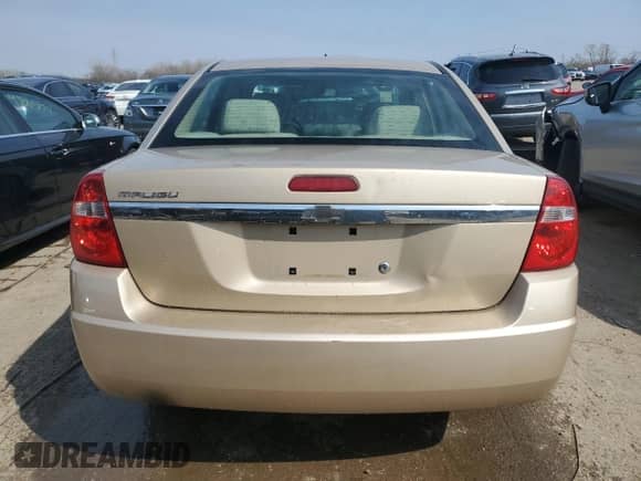 2005 Chevrolet Malibu z VIN 1G1ZS52F45F153736, wystawiony jako Copart lot #49050504 z przebiegiem 170 894 mil mil oraz Szkoda całkowita • Salvage title. Historia ofert i sprzedaży dostępna na DreamBid. Obrazek 6.