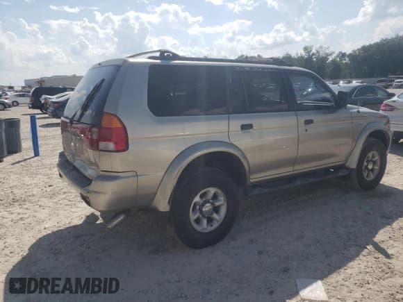 ✅ 1999 Mitsubishi Montero Sport LS • VIN: JA4LS31H8XP026225 • Лот: 71874604. Опубликован ранее на Copart с пробегом 243 182 миль. Бесплатный доступ к архиву аукционных продаж из США и подробный отчёт об истории автомобиля на DreamBid. Изображение 3.
