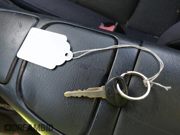 ✅ 2003 Mazda MX-5 Miata Cloth • VIN: JM1NB353630303339 • Lot: 41445489. Listed on IAAI with 217,128 mi. Free auction sales archive from the USA and detailed vehicle history report at DreamBid. Image 11.