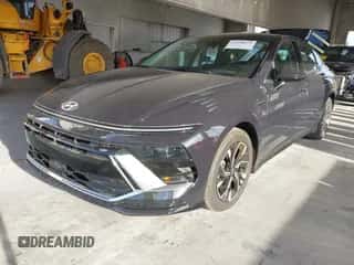 2024 Hyundai Sonata SEL с VIN KMHL64JA7RA381410, выставлен на аукционе IAAI как лот 43298979 с пробегом 5 768 миль миль и . История ставок и продаж доступна на DreamBid. Изображение 2.