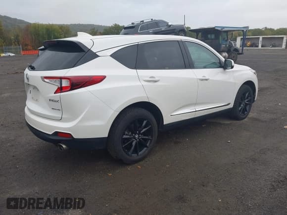 ✅ 2019 Acura RDX • VIN: 5J8TC2H35KL026613 • Lot: 43438285. Wystawiony na IAAI z przebiegiem 88 298 mil. Bezpłatny archiwum sprzedaży aukcyjnych z USA i szczegółowy raport historii pojazdu na DreamBid. Zdjęcie 4.