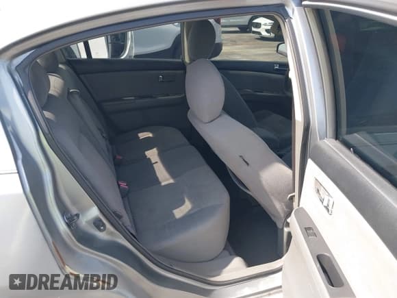 ✅ 2009 Nissan Sentra FE+ • VIN: 3N1AB61E99L664778 • Lot: 42805111. Wystawiony na IAAI z przebiegiem 110 826 mil. Bezpłatny archiwum sprzedaży aukcyjnych z USA i szczegółowy raport historii pojazdu na DreamBid. Zdjęcie 8.