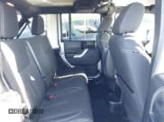 ✅ 2018 Jeep Wrangler Unlimited Sahara • VIN: 1C4HJWEG6JL929344 • Lot: 43341201. Wystawiony na IAAI z przebiegiem 84 960 mil. Bezpłatny archiwum sprzedaży aukcyjnych z USA i szczegółowy raport historii pojazdu na DreamBid. Zdjęcie 8.