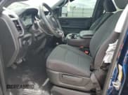 ✅ 2024 Ram 2500 Tradesman • VIN: 3C6UR5CLXRG359558 • Lot: 70231745. Wystawiony na Copart z przebiegiem 10 323 mil. Bezpłatny archiwum sprzedaży aukcyjnych z USA i szczegółowy raport historii pojazdu na DreamBid. Zdjęcie 7.