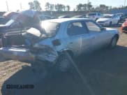 ✅ 1990 Lexus LS • VIN: JT8UF11E9L0025885 • Lot: 41330993. Listed on IAAI with 162,255 mi. Free auction sales archive from the USA and detailed vehicle history report at DreamBid. Image 4.