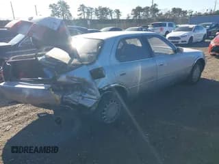 ✅ 1990 Lexus LS • VIN: JT8UF11E9L0025885 • Лот: 41330993. Опубликован ранее на IAAI с пробегом 162 255 миль. Бесплатный доступ к архиву аукционных продаж из США и подробный отчёт об истории автомобиля на DreamBid. Изображение 4.