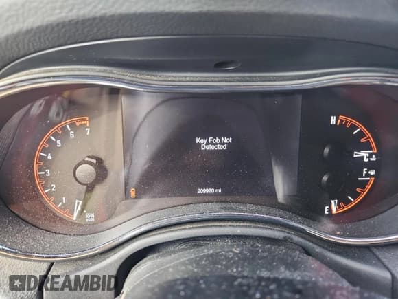 ✅ 2015 Dodge Durango SXT • VIN: 1C4RDHAG2FC187786 • Lot: 66201465. Wystawiony na Copart z przebiegiem 209 920 mil. Bezpłatny archiwum sprzedaży aukcyjnych z USA i szczegółowy raport historii pojazdu na DreamBid. Zdjęcie 9.