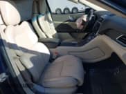 ✅ 2017 Lincoln Continental Reserve • VIN: 1LN6L9NC9H5609249 • Lot: 40685968. Listed on IAAI with 103,051 mi. Free auction sales archive from the USA and detailed vehicle history report at DreamBid. Image 5.