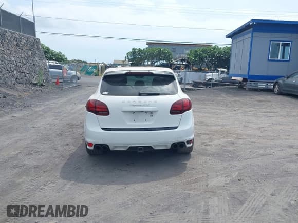 ✅ 2013 Porsche Cayenne GTS • VIN: WP1AD2A20DLA71335 • Lot: 43365970. Wystawiony na IAAI z przebiegiem 134 508 mil. Bezpłatny archiwum sprzedaży aukcyjnych z USA i szczegółowy raport historii pojazdu na DreamBid. Zdjęcie 16.