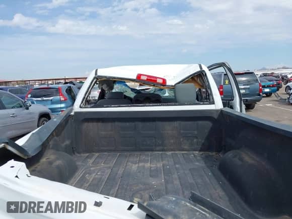 2017 Ram 1500 Tradesman z VIN 3C6JR6AG2HG721847, wystawiony jako IAAI lot #43230943 z przebiegiem 195 100 mil mil oraz . Historia ofert i sprzedaży dostępna na DreamBid. Obrazek 8.