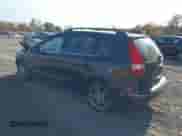 2010 Hyundai Elantra GLS z VIN KMHDC8AE3AU063195, wystawiony jako IAAI lot #40704189 z przebiegiem 159 280 mil mil oraz . Historia ofert i sprzedaży dostępna na DreamBid. Obrazek 3.