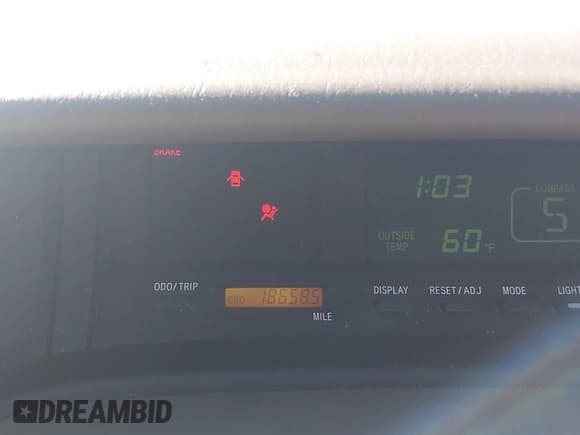 ✅ 2000 Toyota Avalon XL • VIN: 4T1BF28B4YU064096 • Лот: 43539923. Опубликован ранее на IAAI с пробегом 186 585 миль. Бесплатный доступ к архиву аукционных продаж из США и подробный отчёт об истории автомобиля на DreamBid. Изображение 7.