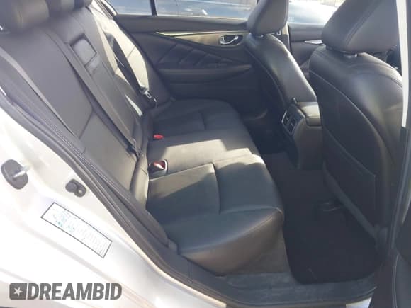 ✅ 2017 Infiniti Q50 Premium • VIN: JN1EV7AP2HM737834 • Lot: 43728210. Wystawiony na IAAI z przebiegiem 114 263 mil. Bezpłatny archiwum sprzedaży aukcyjnych z USA i szczegółowy raport historii pojazdu na DreamBid. Zdjęcie 8.