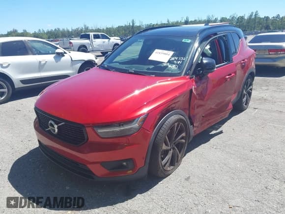 ✅ 2019 Volvo XC40 Momentum • VIN: YV4162XZ9K2019184 • Lot: 41839804. Listed on IAAI with 56,675 mi. Free auction sales archive from the USA and detailed vehicle history report at DreamBid. Image 6.