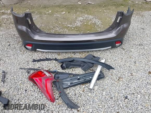 2018 Mitsubishi Outlander SE with VIN JA4AD3A34JZ065816, listed as a IAAI auction lot 42387958 with 201,398 mi miles and . Bid and sale history available at DreamBid. Image 12.