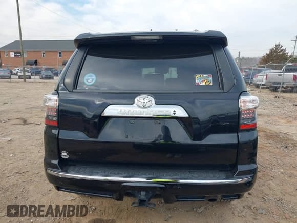 ✅ 2021 Toyota 4Runner Limited • VIN: JTEKU5JRXM5867031 • Lot: 41658255. Wystawiony na IAAI z przebiegiem 62 861 mil. Bezpłatny archiwum sprzedaży aukcyjnych z USA i szczegółowy raport historii pojazdu na DreamBid. Zdjęcie 16.