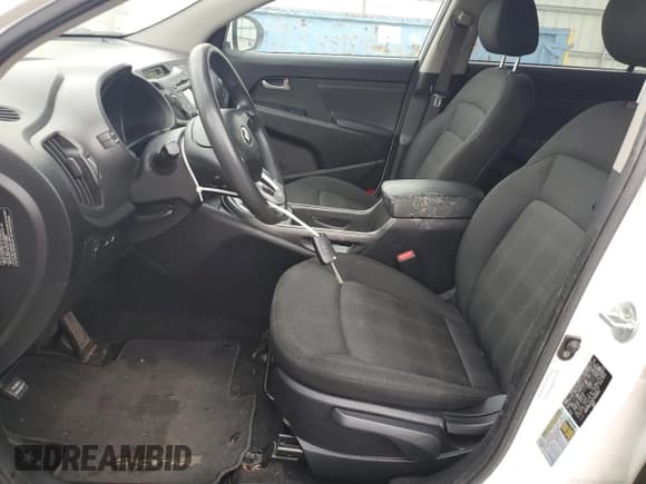 ✅ 2013 Kia Sportage LX • VIN: KNDPB3A26D7420854 • Lot: 83944165. Listed on Copart with 100,136 mi. Free auction sales archive from the USA and detailed vehicle history report at DreamBid. Image 7.