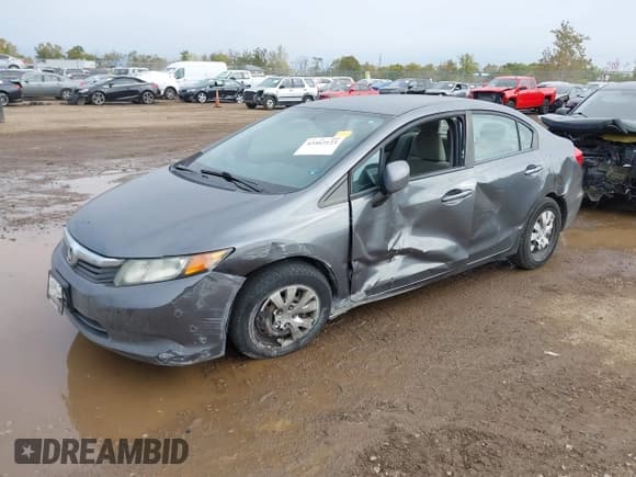 ✅ 2012 Honda Civic LX • VIN: 19XFB2F59CE091087 • Lot: 43462123. Wystawiony na IAAI z przebiegiem 156 916 mil. Bezpłatny archiwum sprzedaży aukcyjnych z USA i szczegółowy raport historii pojazdu na DreamBid. Zdjęcie 17.