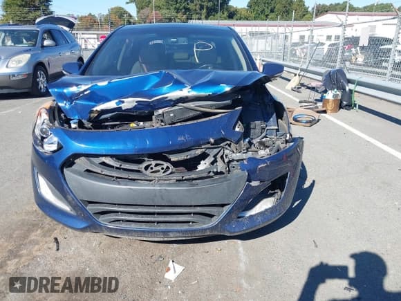 ✅ 2013 Hyundai Elantra • VIN: KMHD35LE4DU105308 • Lot: 43498496. Listed on IAAI with Not provided. Free auction sales archive from the USA and detailed vehicle history report at DreamBid. Image 11.