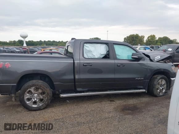 ✅ 2022 Ram 1500 Big Horn • VIN: 1C6SRFMT6NN265934 • Lot: 43263308. Listed on IAAI with 39,386 mi. Free auction sales archive from the USA and detailed vehicle history report at DreamBid. Image 13.