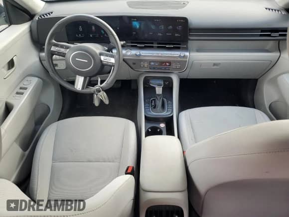 2024 Hyundai Kona SEL with VIN KM8HBCAB1RU049451, listed as a Copart auction lot 87310394 with 17,399 mi miles and Clean title. Bid and sale history available at DreamBid. Image 8.